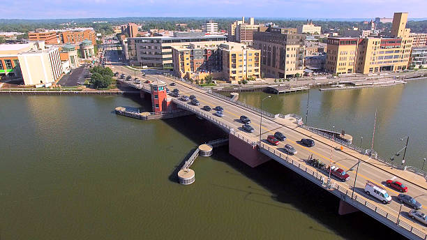istock Scenic Downtown Green Bay Main Street Bridge and Waterfront 489036560