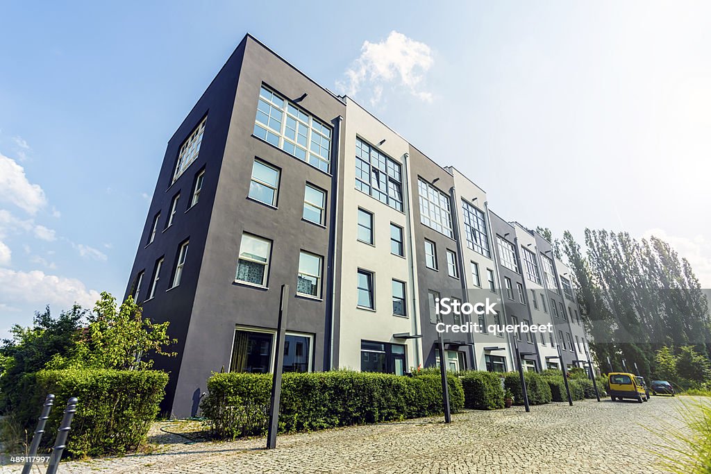Neue apartment-Gebäude in Berlin - Lizenzfrei Auto Stock-Foto