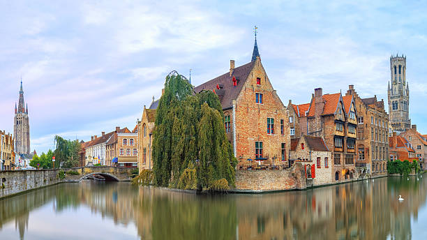 istock Brugge canals at sunrise 489123578
