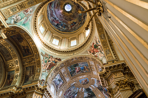 Interior de la basílica de Sant'Andrea della Valle photo