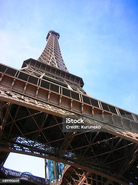 Torre Eiffel - Fotografias de stock e mais imagens de Adulação - Adulação, Alto - Descrição Física, Antena - Equipamento de Telecomunicações