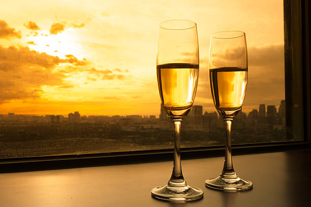 istock Champagne in the city 489204674