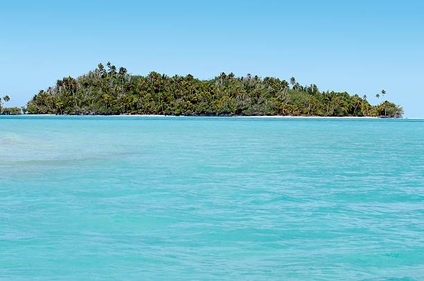 istock Aitutaki Lagoon Cook Islands 489210212