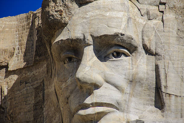 istock Close up of Abraham Lincoln at Mount Rushmore 489221669