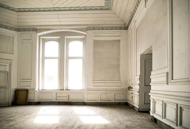 istock Bright room in the ancient palace 489226301