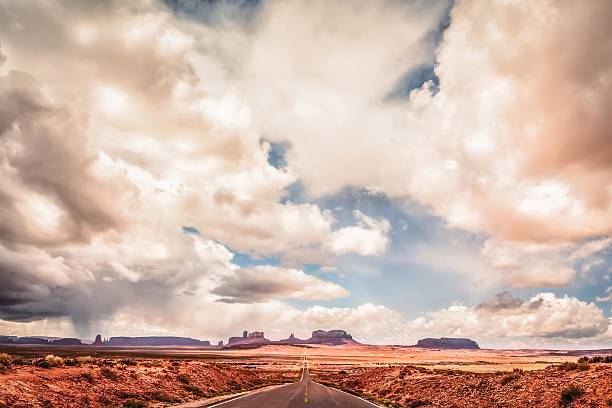 istock The Road to Monument Valley 489256302
