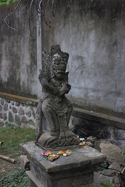 istock Statue of the deity 489340882