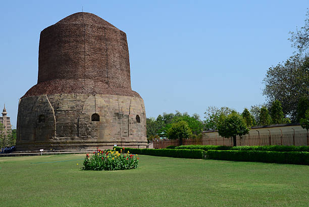 istock Sarnath India - Dhamekh Stupa 489357999