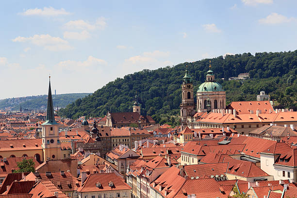 panorama von little quarter und st. nicholas church, prag - prague little quarter stock-fotos und bilder