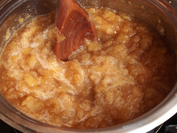 istock Mix potato starch and apple filling 489437088