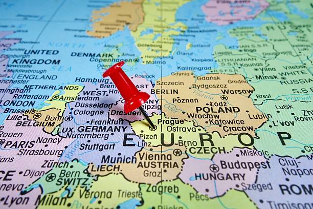 istock Pushpin marking on Prague, Czech Republic 489478884