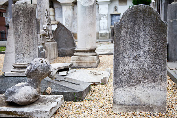 tombstone - lachaise stock-fotos und bilder