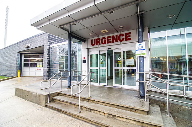 istock Emergency entrance of an hospital (French sign) 489485607