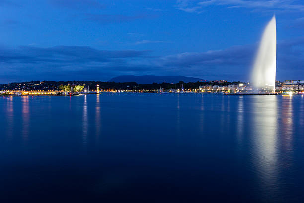 istock Jet d'Eau - Geneva’s huge water fountain 489489744