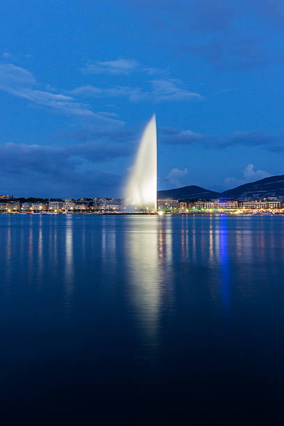istock Jet d'Eau - Geneva’s huge water fountain 489489850
