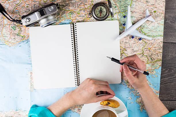 planificación de viajes. - map cartography travel human hand fotografías e imágenes de stock