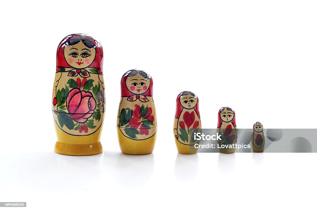 Rosyjski gniazdowania lalki w rzędzie, - Zbiór zdjęć royalty-free (Babuszka)