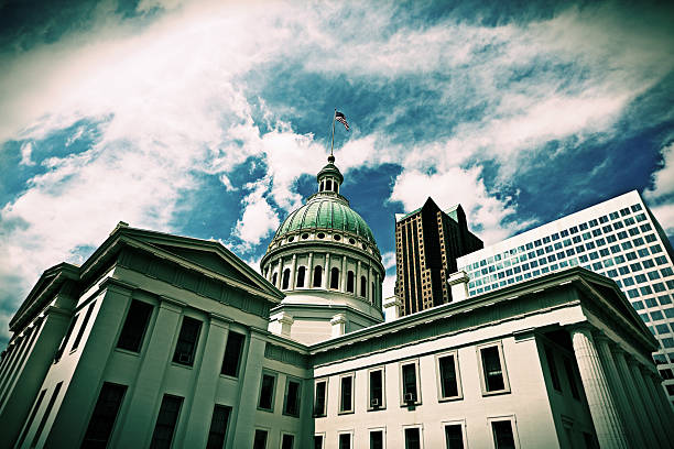 istock St. Louis Court House 489594181