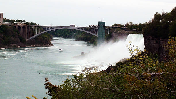 istock Bridge Border Between The US And Canada At Niagara Falls 489603364