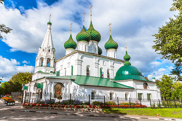 17 th century russisch-orthodoxe kirche in yaroslavl - yaroslavl russia religion church stock-fotos und bilder