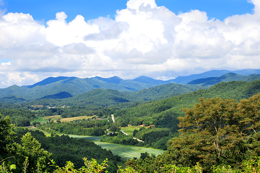 A wide shot of the Smokey Mountains in North Georgia (US) and the valley.
