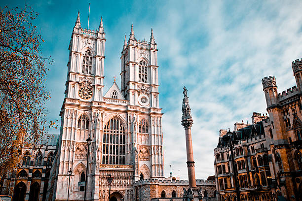 Westminster Abbey Westminster Abbey (built 1045–1050), the ancient cathedral used for British Coronations and Royal Weddings anglican stock pictures, royalty-free photos & images