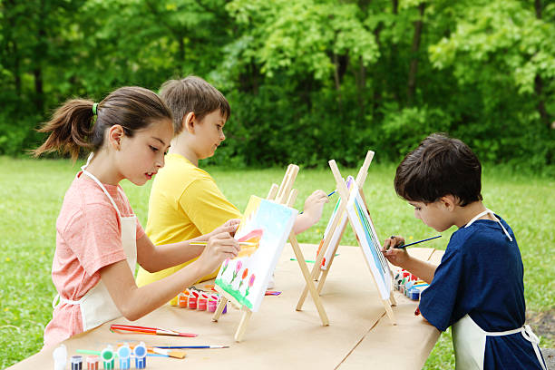 istock Painting kids 489647099