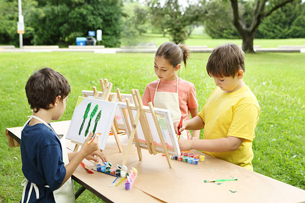 istock Painting kids 489647127