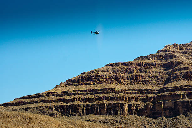 heilcopter norte do grand canyon - canyon majestic grand canyon helicopter - fotografias e filmes do acervo