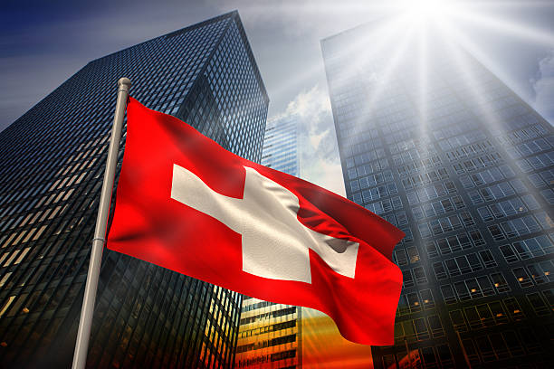 drapeau national suisse - low angle view photos et images de collection