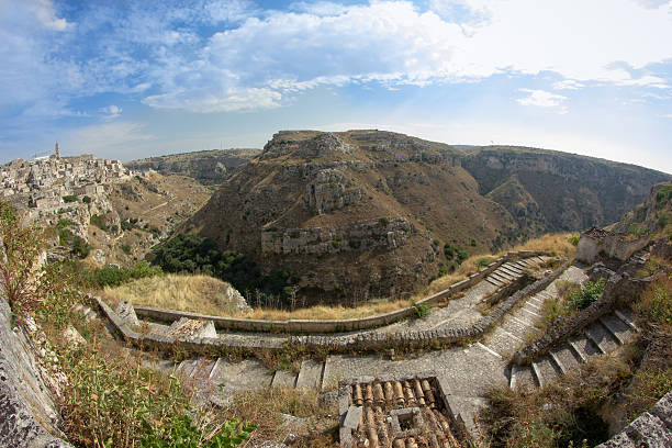 istock the stones of Matera 489671978