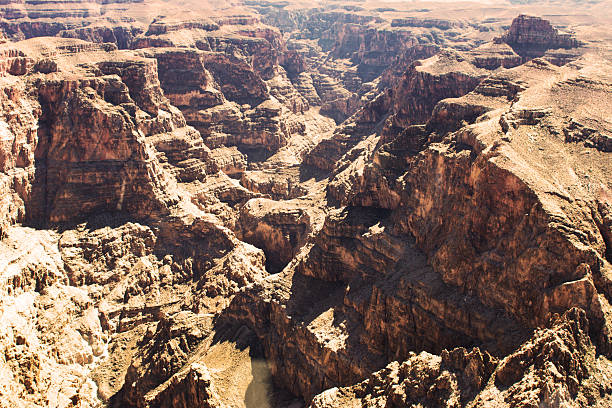 afluente ravinas ao sul do grand canyon - canyon majestic grand canyon helicopter - fotografias e filmes do acervo