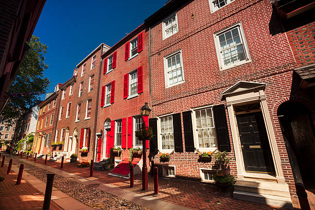 istock Historic row houses Philadelphia 489773127