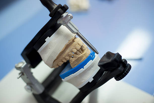 dental lab articulator - articulator stock-fotos und bilder
