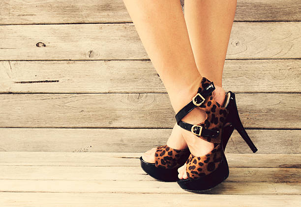 istock Vintage,Women wearing high heels 489775360