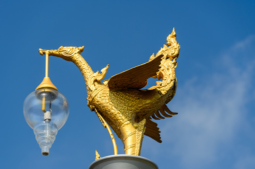 swan post lamp