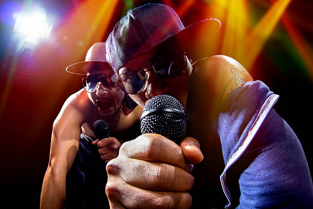 rappers hip hop concierto - dancing hip hop performing arts event artist fotografías e imágenes de stock