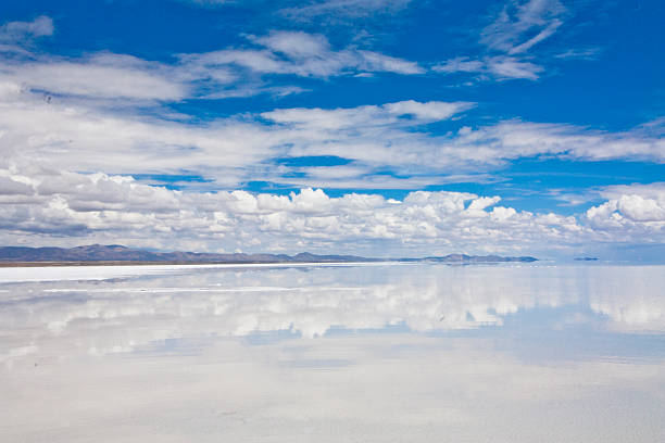 istock The salt desert of Uyuni 489810919
