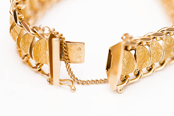 istock Jewelry Repair 489831854