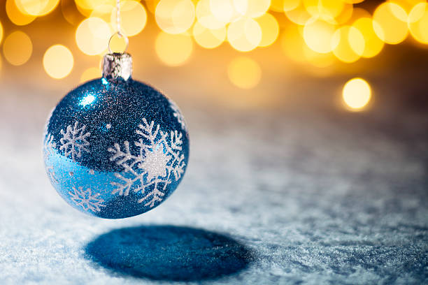 istock Christmas bauble - Bokeh Defocused Decoration Winter 489837282