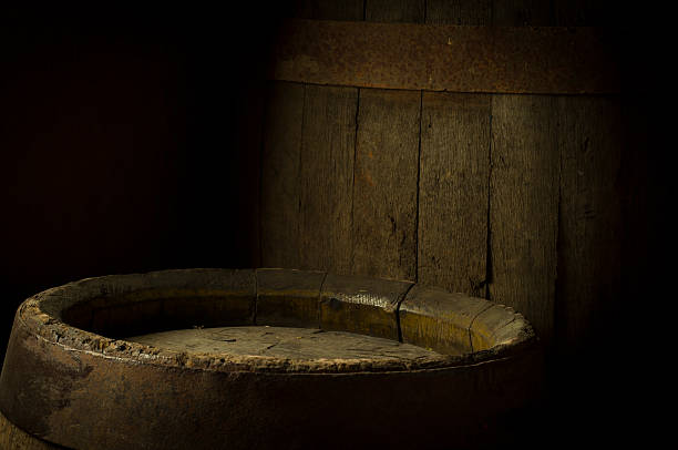 istock Still life with a keg of beer and hops. 489875518
