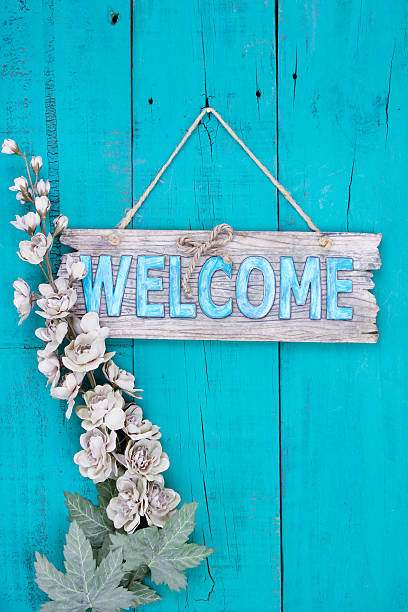 istock Welcome sign with flowers 489903424