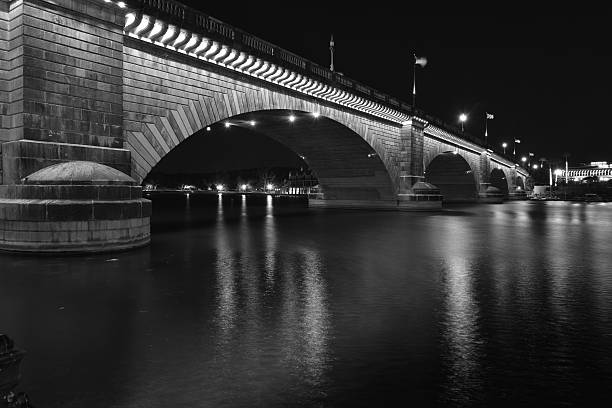 London Bridge is a bridge in Lake Havasu City, Arizona, United States. It is a relocated 1831 bridge that formerly spanned the River Thames in London, England, until it was dismantled in 1967. The Arizona bridge is a reinforced concrete structure clad in the original masonry of the 1830s bridge, which was bought by Robert P. McCulloch from the City of London. McCulloch had exterior granite blocks from the original bridge numbered and transported to America to construct the present bridge in Lake Havasu City, a planned community he established in 1964 on the shore of Lake Havasu. The bridge was completed in 1971 (along with a canal), and links an island in the Colorado River with the main part of Lake Havasu City.