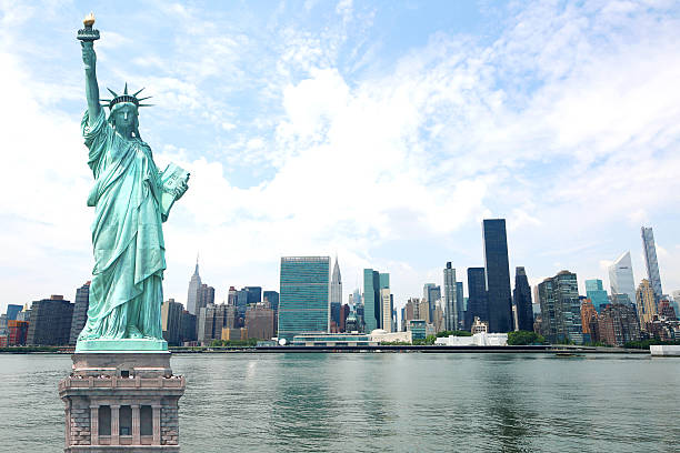 istock Beautiful NEW New York City Skyline Imagery 489949202