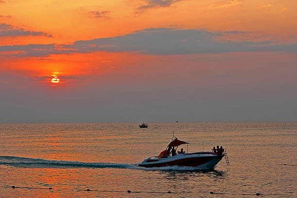 istock Sunset over the sea 489955046