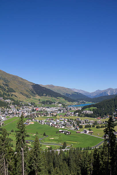istock View From Mt. Jakobshorn Down To Davos & Lake Davos 489955816