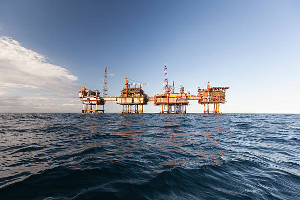 istock Oil platform on the North Sea 489983524