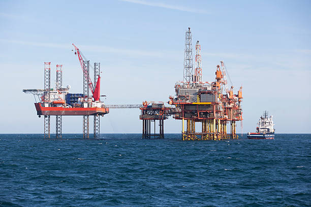 istock Provision transfering form supply ship to oil platform 489986044