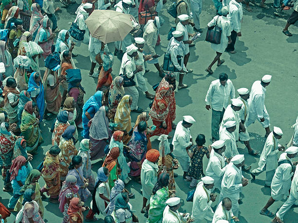 istock Wayfarers taking rest at heaths during Sant Dnyaneshwar Palakhi 489990888