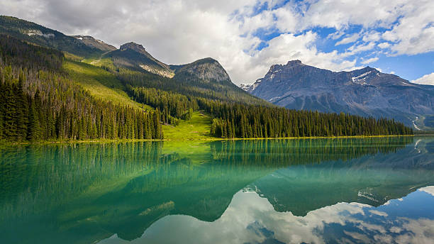 istock Emerald Lake in Yoho National Park 490043198